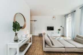 Stylish apartment in Kaunas Old Town with free parking option